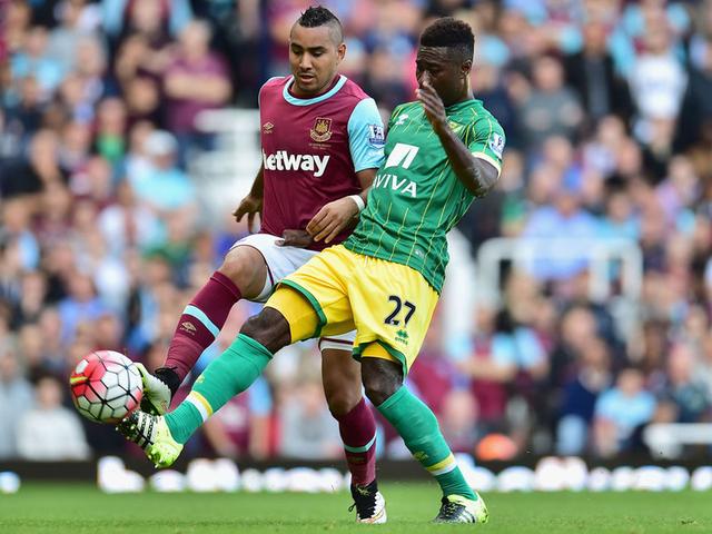 她自信但不 她自信但不